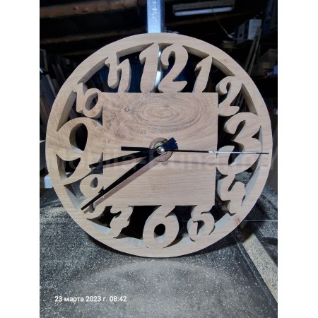 Декоративные часы из дерева А-8